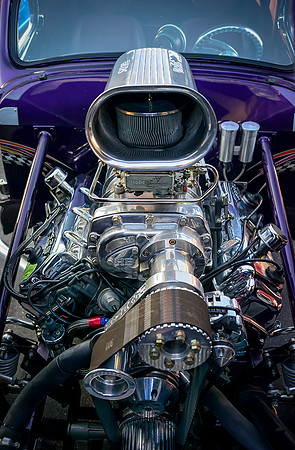 426 Hemi engine