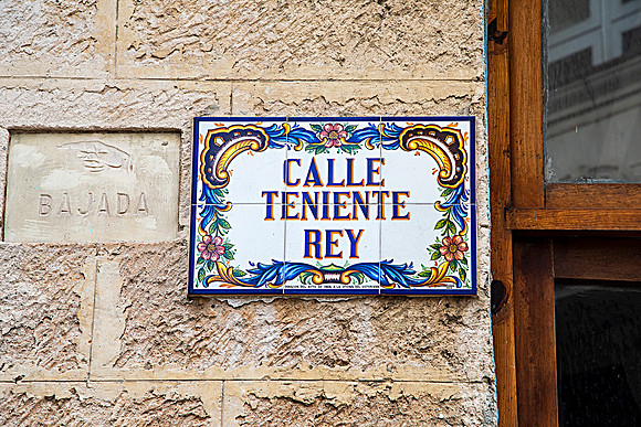 Cale Teniente Ray