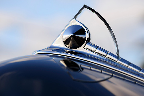 49 Ford Hood ornament