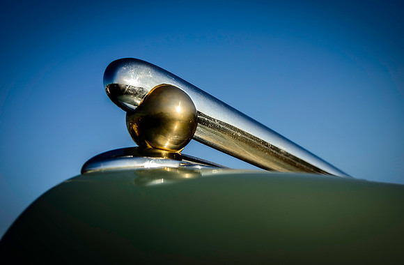 1947 Lincon Continental Hood Ornament