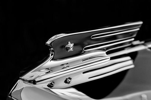 1931 Marmon Hood Ornament