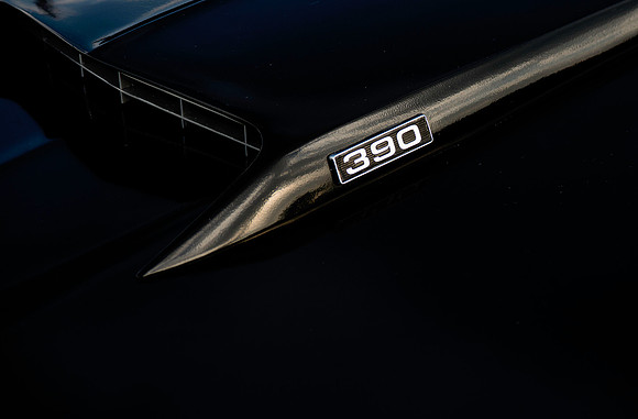 390