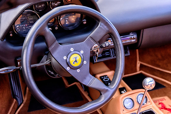 Ferrari 308 Quattrovalvole cockpit