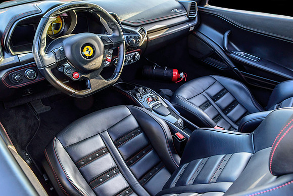 Ferrari 458 Italia Cockpit