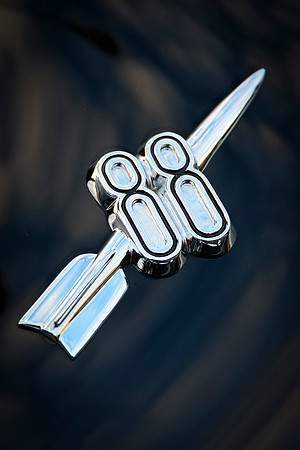 Olds Rocket 88 Emblem
