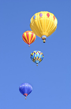 4 Balloons