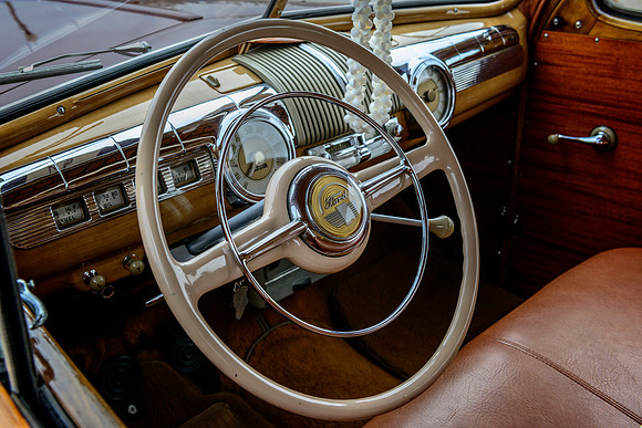 1947 Ford Woodie dash