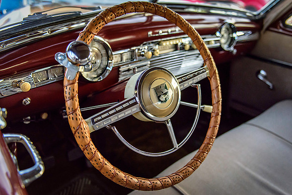 1940 Kaiser Dash